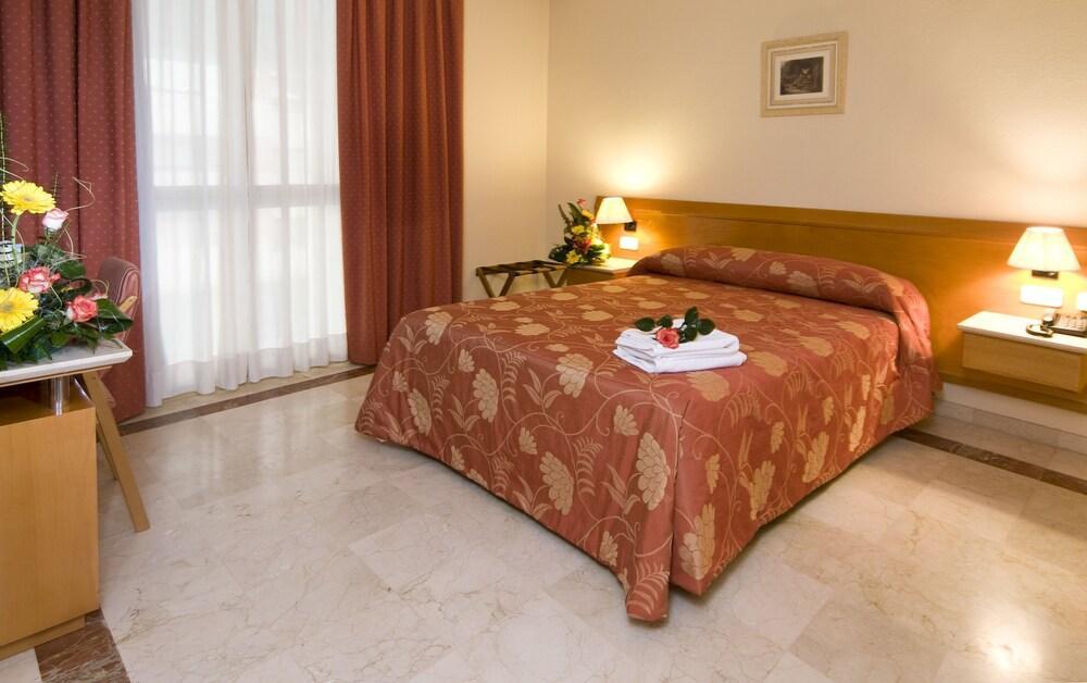 Hotel Central Caravaca Caravaca De La Cruz Bagian luar foto