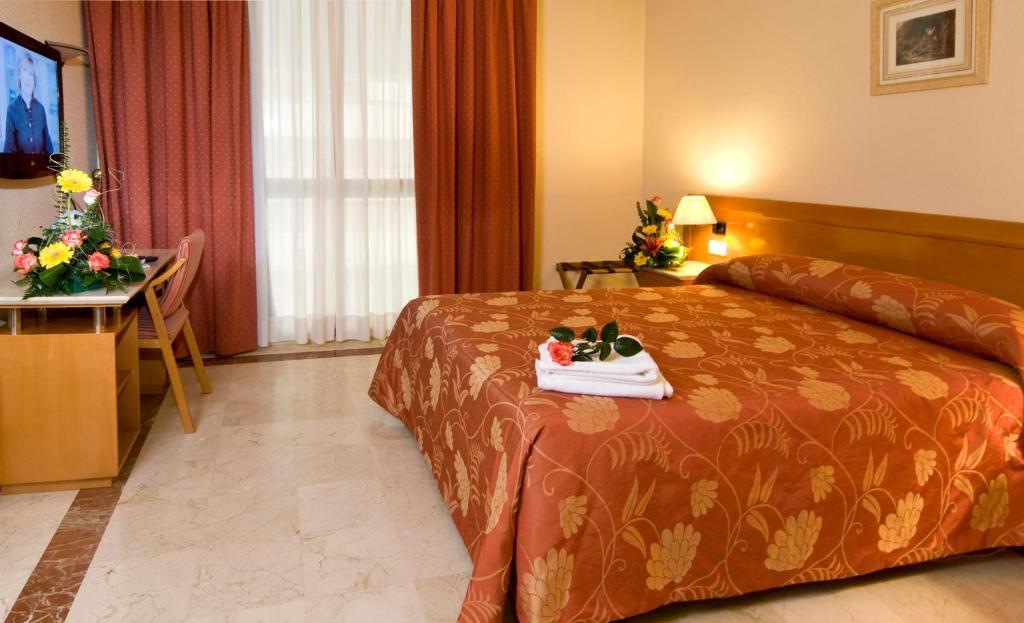 Hotel Central Caravaca Caravaca De La Cruz Bagian luar foto
